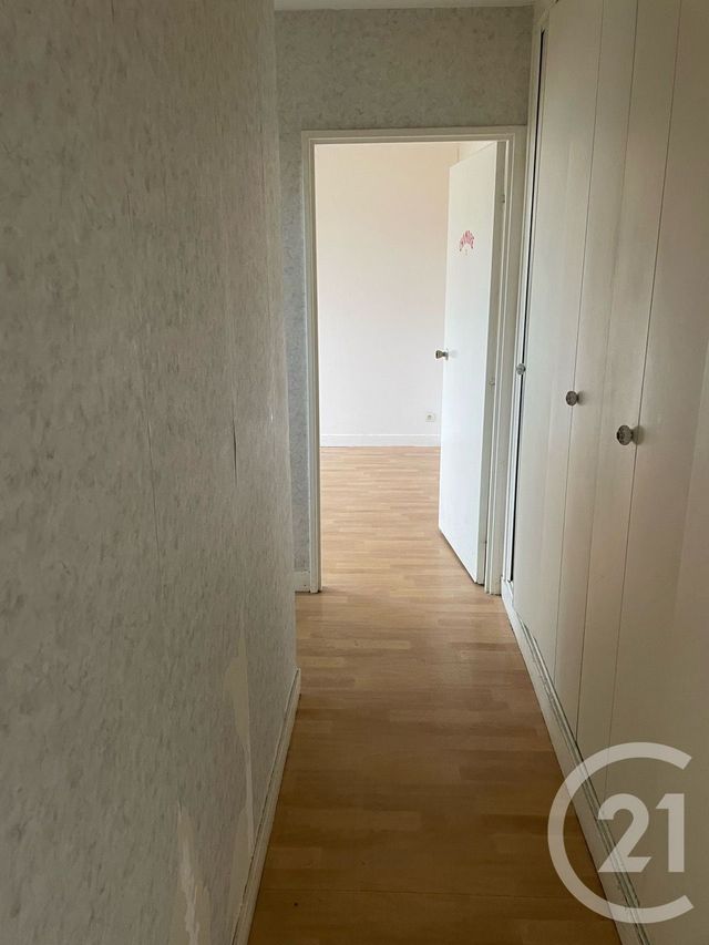 Afficher la photo en grand Appartement à vendre - 4 pièces - 70,89 m2 - St Quentin - 02 - PICARDIE