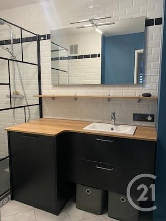 Afficher la photo en grand Appartement à vendre - 4 pièces - 80 m2 - St Quentin - 02 - PICARDIE