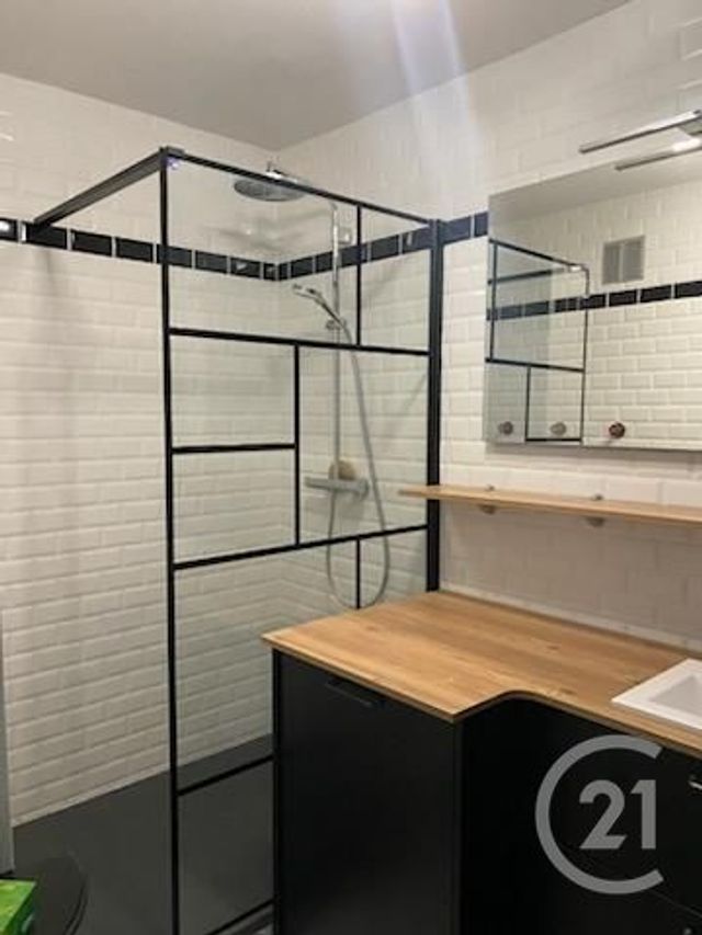 Afficher la photo en grand Appartement à vendre - 4 pièces - 80 m2 - St Quentin - 02 - PICARDIE