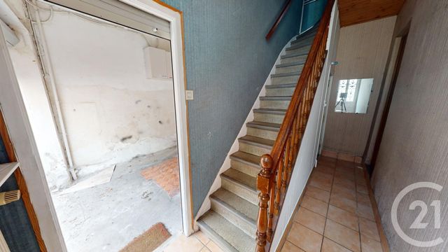 Appartement F5 à vendre - 5 pièces - 91,37 m2 - St Quentin - 02 - PICARDIE