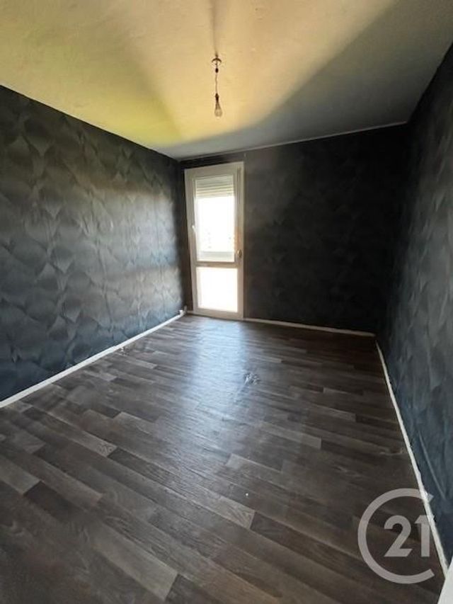 Afficher la photo en grand Appartement à vendre - 5 pièces - 84,79 m2 - St Quentin - 02 - PICARDIE