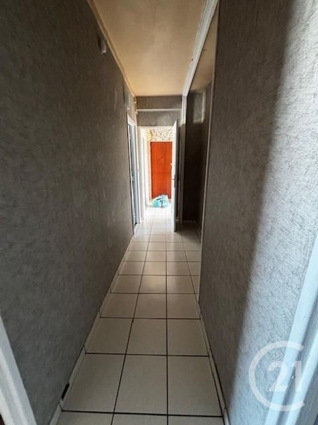 Afficher la photo en grand Appartement à vendre - 5 pièces - 84,79 m2 - St Quentin - 02 - PICARDIE