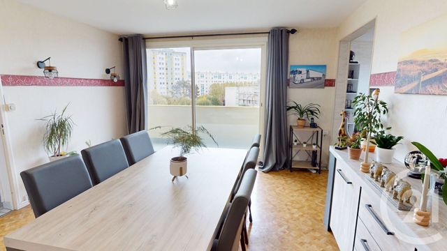 Afficher la photo en grand Appartement F3 à vendre - 4 pièces - 78,83 m2 - St Quentin - 02 - PICARDIE