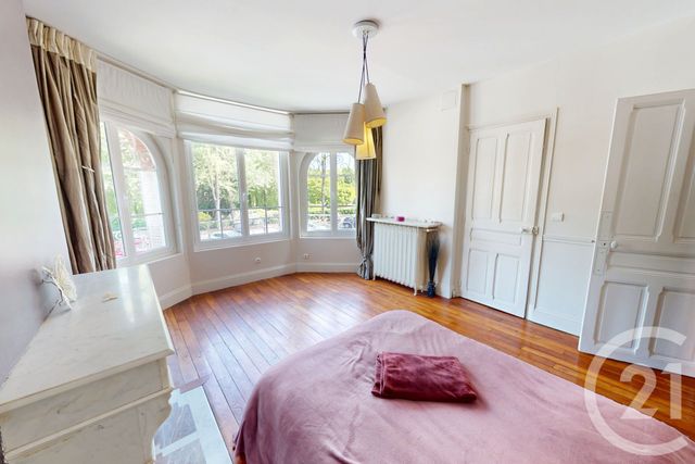 Maison à vendre - 10 pièces - 227 m2 - St Quentin - 02 - PICARDIE