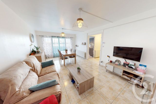 Appartement T3 à vendre - 4 pièces - 72,76 m2 - St Quentin - 02 - PICARDIE