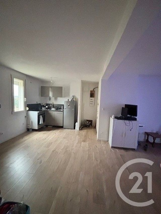 Appartement à vendre - 5 pièces - 67 m2 - St Quentin - 02 - PICARDIE