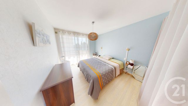 Appartement F4 à vendre - 4 pièces - 67 m2 - St Quentin - 02 - PICARDIE