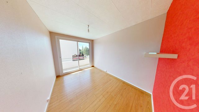 Appartement F4 à vendre - 4 pièces - 67 m2 - St Quentin - 02 - PICARDIE