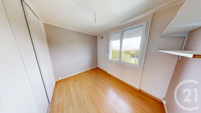 Appartement F4 à vendre - 4 pièces - 67 m2 - St Quentin - 02 - PICARDIE