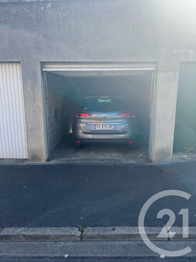 Afficher la photo en grand Maison à vendre - 9 pièces - 165 m2 - St Quentin - 02 - PICARDIE