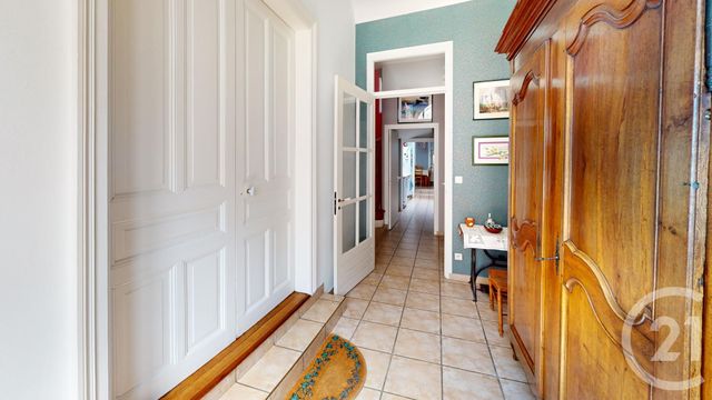 Afficher la photo en grand Maison à vendre - 9 pièces - 165 m2 - St Quentin - 02 - PICARDIE