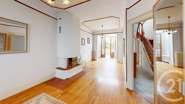 Maison à vendre - 7 pièces - 134,62 m2 - St Quentin - 02 - PICARDIE