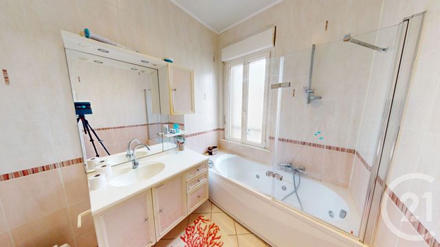 Maison à vendre - 7 pièces - 134,62 m2 - St Quentin - 02 - PICARDIE