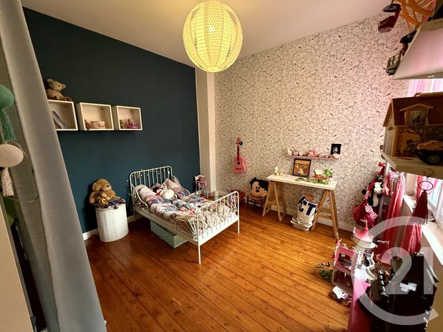 Afficher la photo en grand Maison à vendre - 7 pièces - 141,81 m2 - St Quentin - 02 - PICARDIE