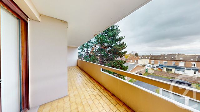 Appartement F5 à vendre - 5 pièces - 119,37 m2 - St Quentin - 02 - PICARDIE