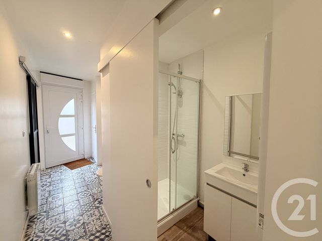 Appartement F5 à vendre - 5 pièces - 102 m2 - St Quentin - 02 - PICARDIE