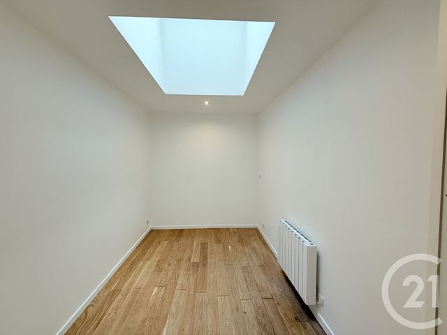 Appartement F5 à vendre - 5 pièces - 102 m2 - St Quentin - 02 - PICARDIE