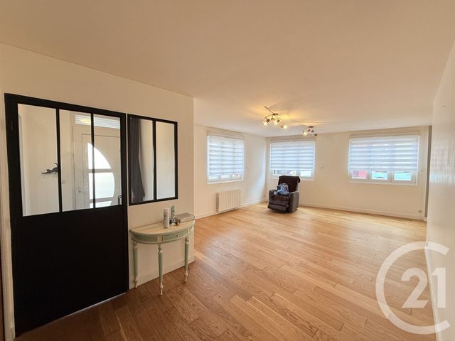 Appartement F5 à vendre - 5 pièces - 102 m2 - St Quentin - 02 - PICARDIE