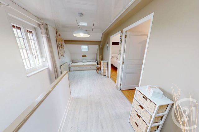 Maison à vendre - 6 pièces - 120,22 m2 - St Quentin - 02 - PICARDIE