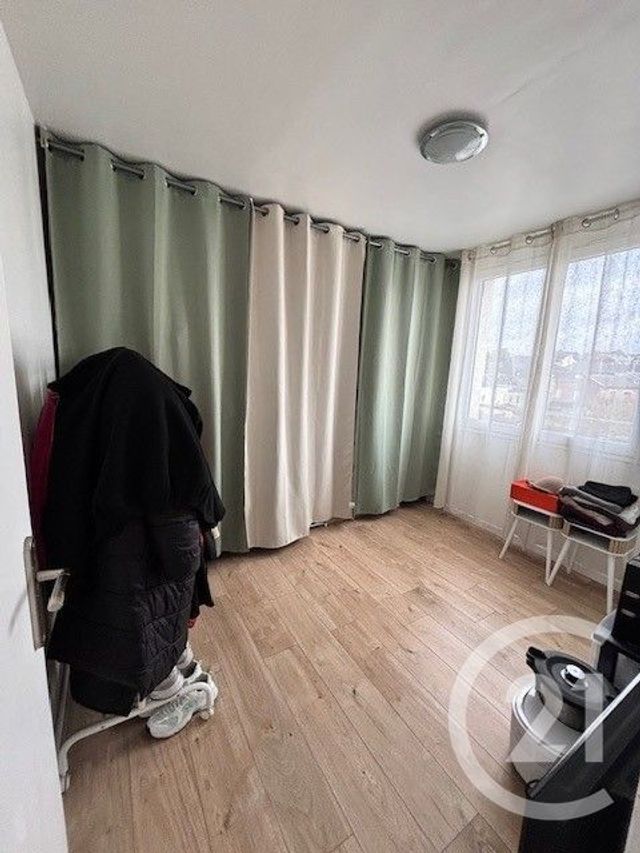 Appartement F3 à vendre - 3 pièces - 56,92 m2 - St Quentin - 02 - PICARDIE