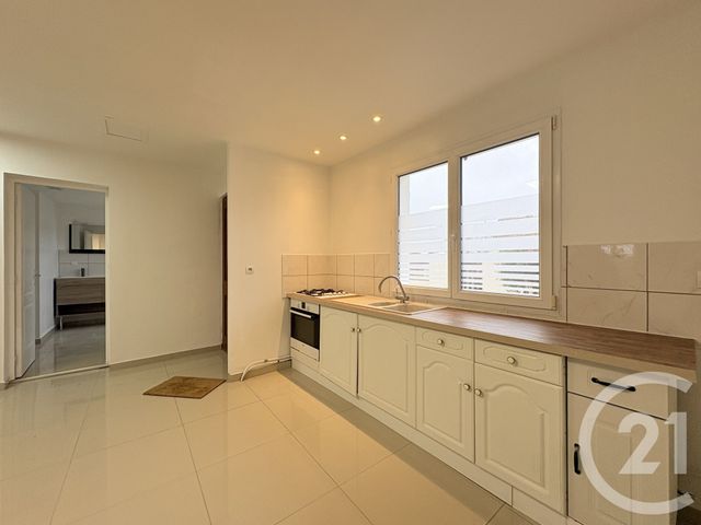 Maison &agrave; vendre - 3 pi&egrave;ces - 75 m2 - Neuville St Amand - 02 - PICARDIE