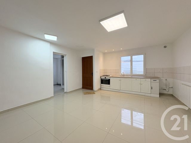 Maison &agrave; vendre - 3 pi&egrave;ces - 75 m2 - Neuville St Amand - 02 - PICARDIE