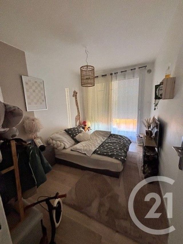 Appartement &agrave; vendre - 5 pi&egrave;ces - 66 m2 - St Quentin - 02 - PICARDIE