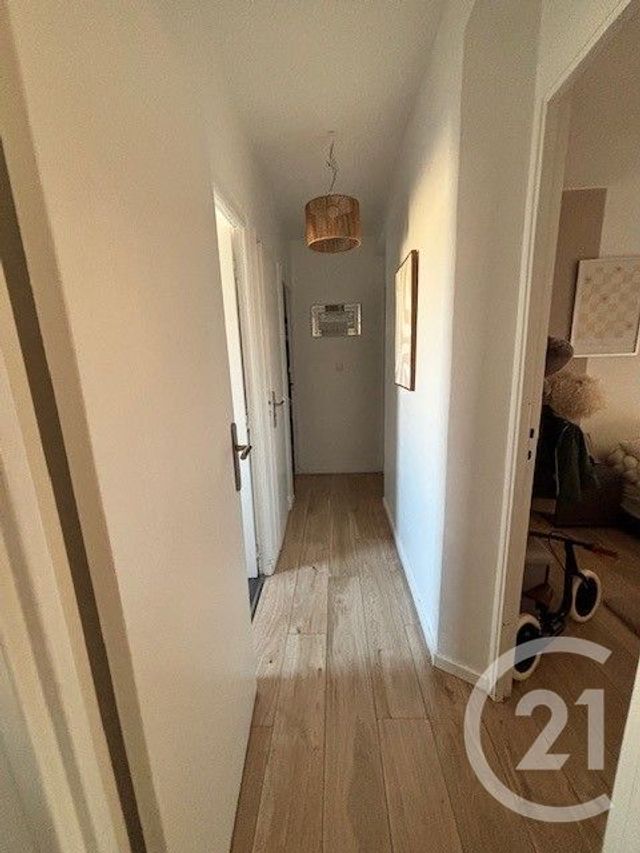 Appartement &agrave; vendre - 5 pi&egrave;ces - 66 m2 - St Quentin - 02 - PICARDIE