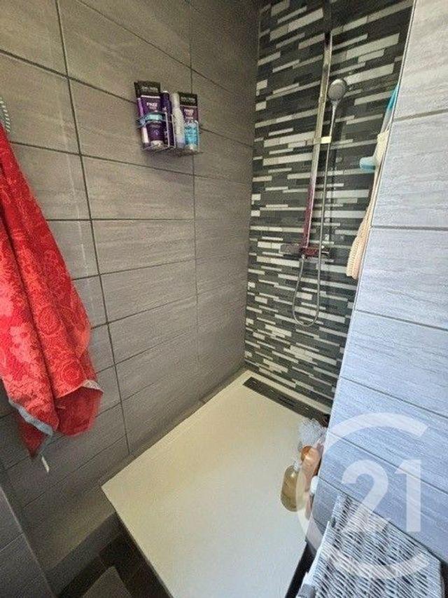 Appartement &agrave; vendre - 5 pi&egrave;ces - 77,55 m2 - St Quentin - 02 - PICARDIE