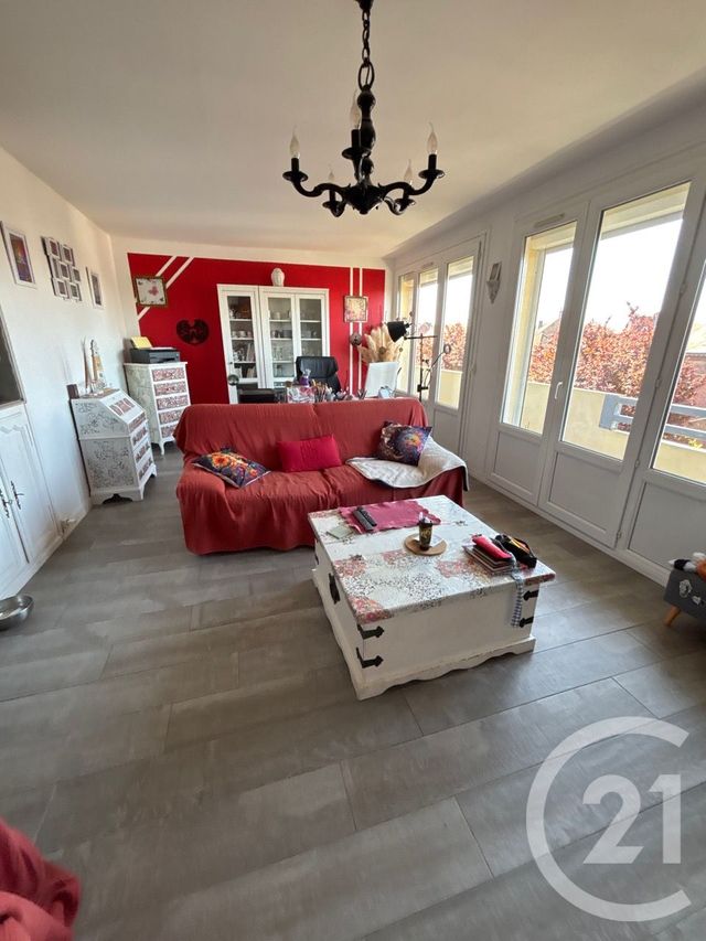 Appartement &agrave; vendre - 5 pi&egrave;ces - 77,55 m2 - St Quentin - 02 - PICARDIE