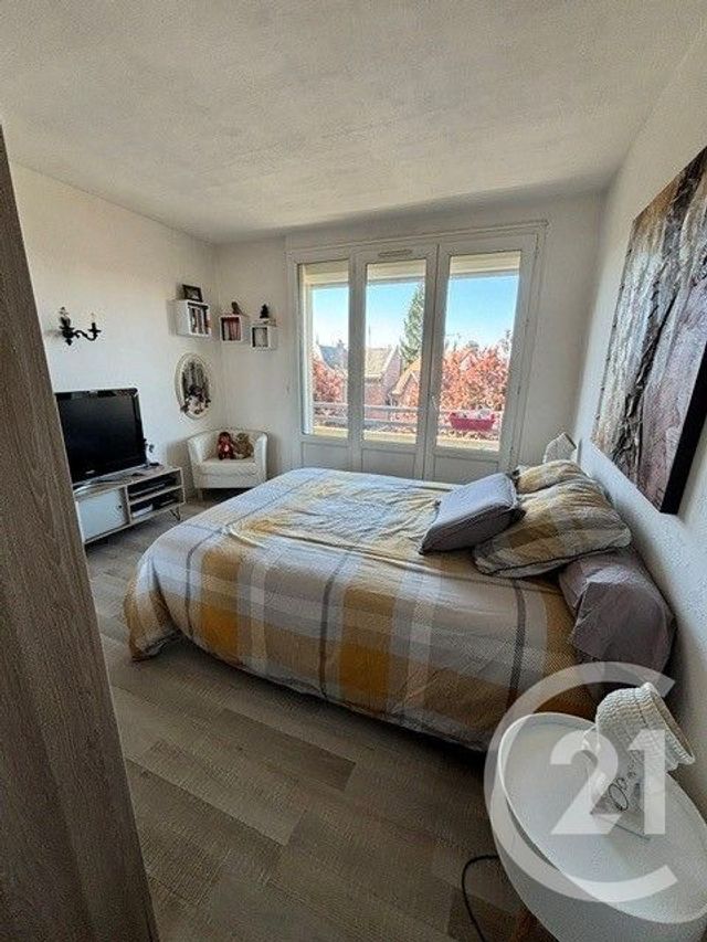 Appartement &agrave; vendre - 5 pi&egrave;ces - 77,55 m2 - St Quentin - 02 - PICARDIE