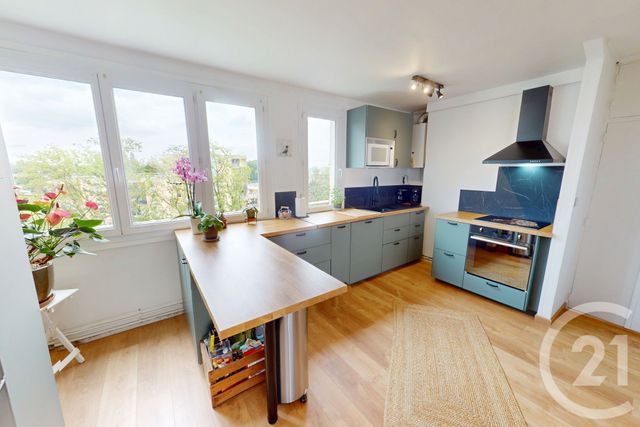 Appartement F4 &agrave; vendre - 5 pi&egrave;ces - 76,09 m2 - St Quentin - 02 - PICARDIE