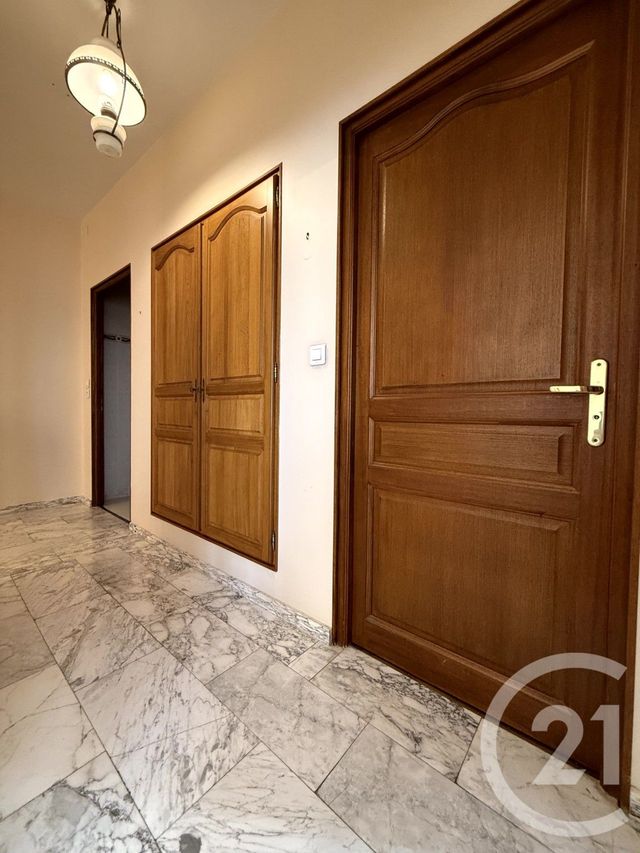 Appartement F6 &agrave; vendre - 6 pi&egrave;ces - 145 m2 - St Quentin - 02 - PICARDIE