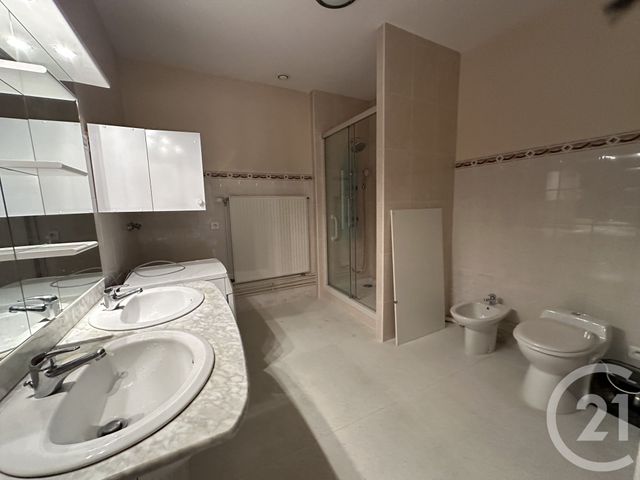 Appartement F6 &agrave; vendre - 6 pi&egrave;ces - 145 m2 - St Quentin - 02 - PICARDIE