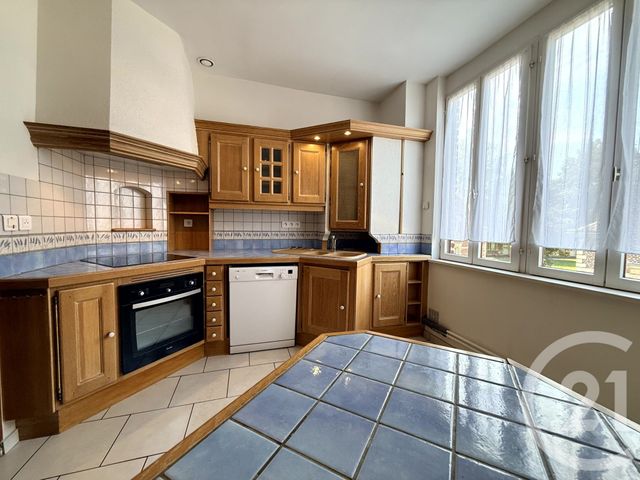 Appartement F6 &agrave; vendre - 6 pi&egrave;ces - 145 m2 - St Quentin - 02 - PICARDIE