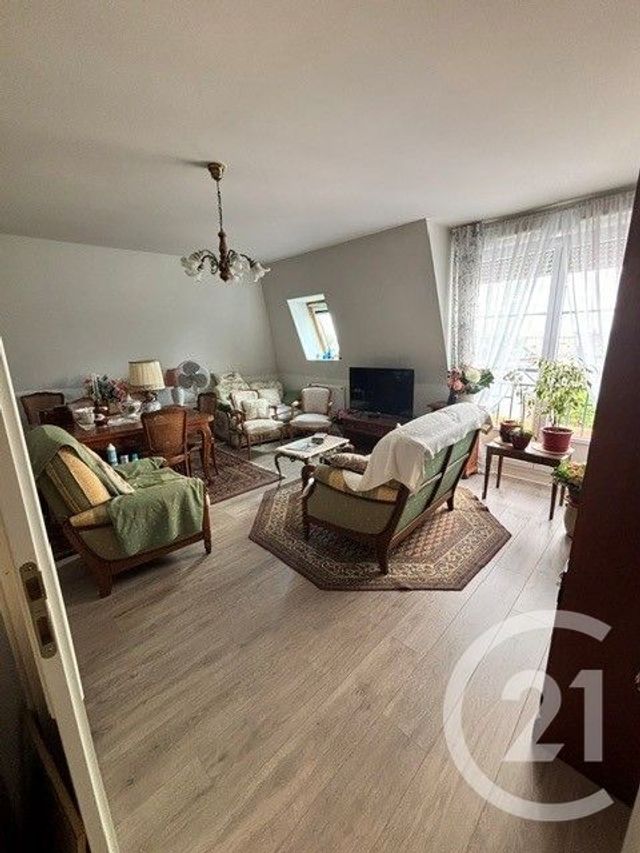 Appartement &agrave; vendre - 3 pi&egrave;ces - 70,84 m2 - St Quentin - 02 - PICARDIE