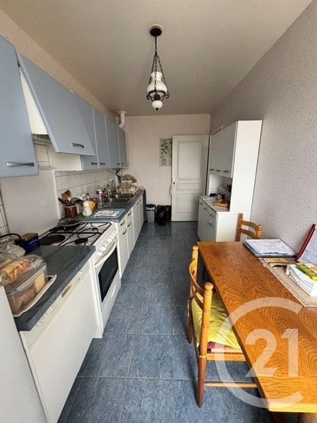 Appartement &agrave; vendre - 3 pi&egrave;ces - 70,84 m2 - St Quentin - 02 - PICARDIE