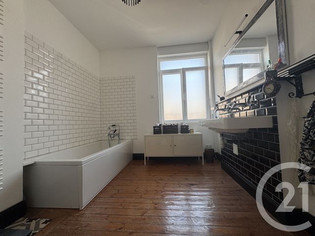 Maison &agrave; vendre - 8 pi&egrave;ces - 245 m2 - St Quentin - 02 - PICARDIE