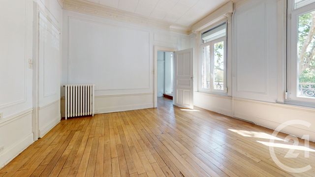 Appartement &agrave; vendre - 4 pi&egrave;ces - 89,07 m2 - St Quentin - 02 - PICARDIE