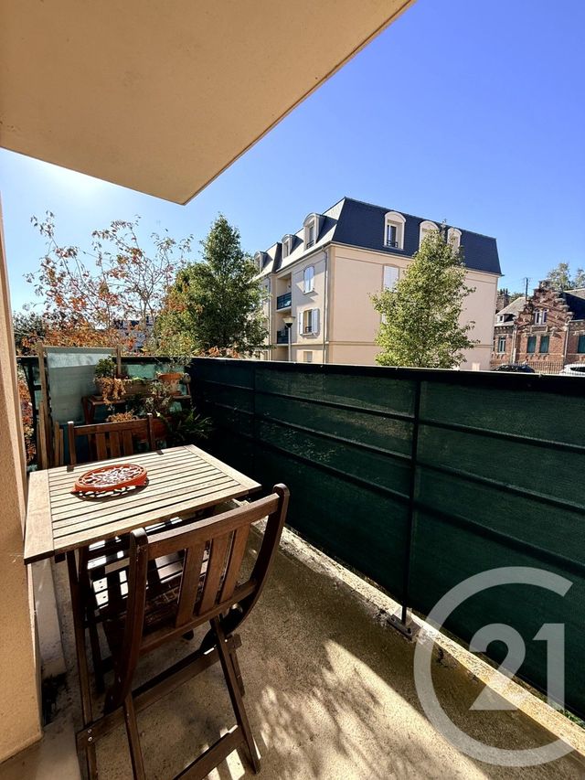 Appartement T3 &agrave; vendre - 4 pi&egrave;ces - 76,86 m2 - St Quentin - 02 - PICARDIE