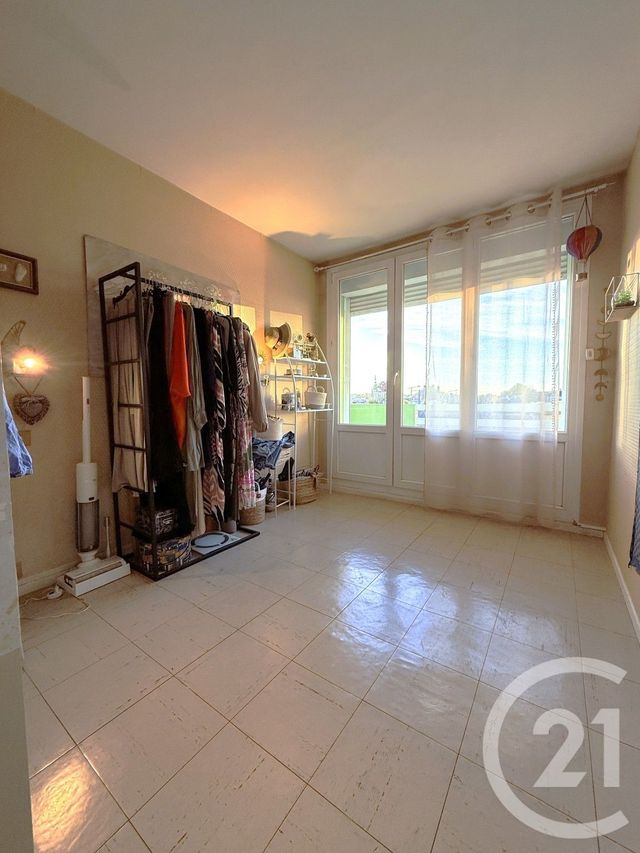 Appartement F4 &agrave; vendre - 4 pi&egrave;ces - 67,03 m2 - St Quentin - 02 - PICARDIE